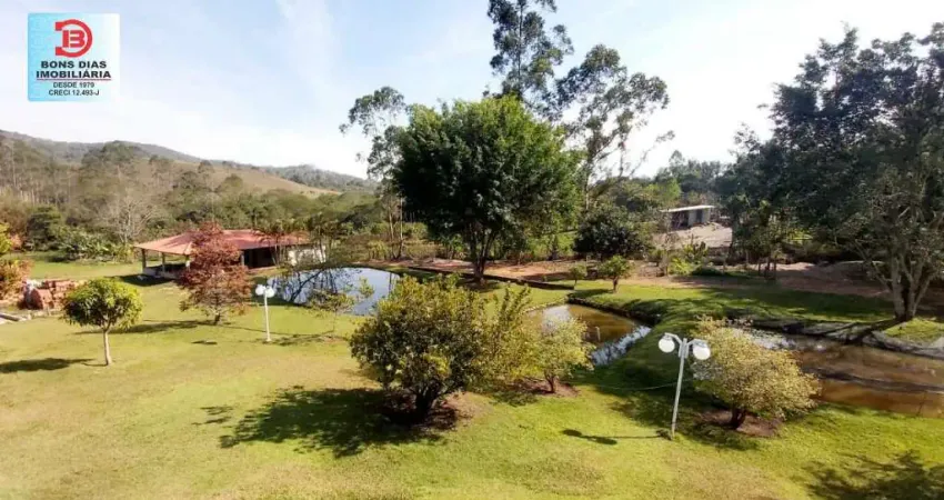 Sitio Canaa em Igarata/SP - 10 km da delegacia estrada de Terra