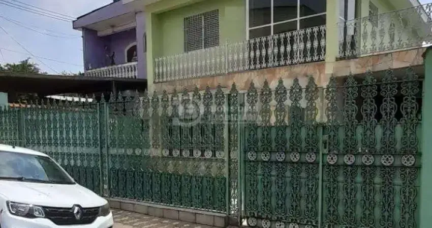 Sobrado a venda - 3 quartos (1suite) e 4 vagas de garagem - Ponte Rasa