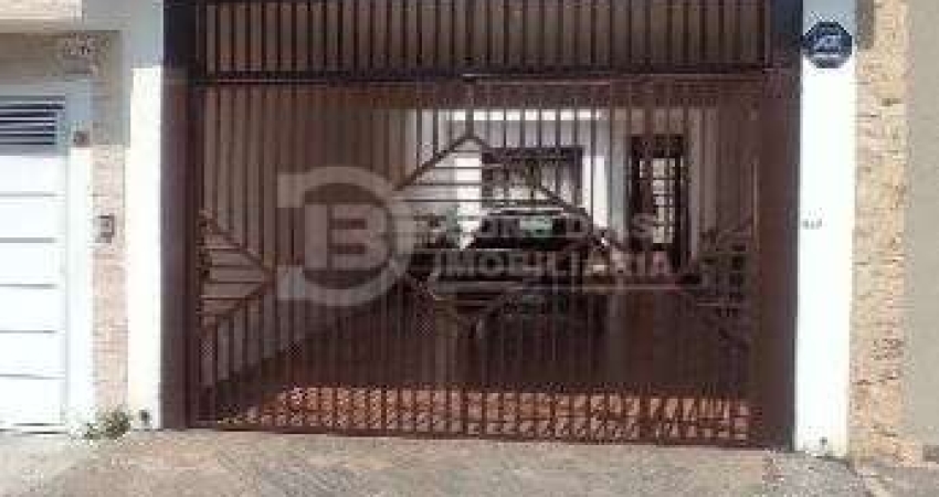 Casa com 4 Quartos a Venda, Vila Re