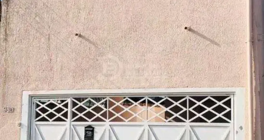 Casa a venda na Vila Uniao, Zona Leste - Sao Paulo, 2 dormitorios e armarios na cozinha!