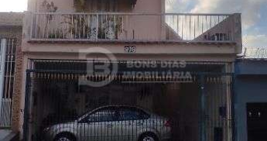 Sobrado de 2 Dormitorios com 1 Vaga de Garagem a Venda. Vila Re