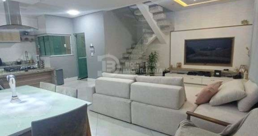 Lindo Sobrado de Condominio com 3 Dormitorios e 3 Vagas, Terraco Gourmet a Venda Na Vila Re, 215m