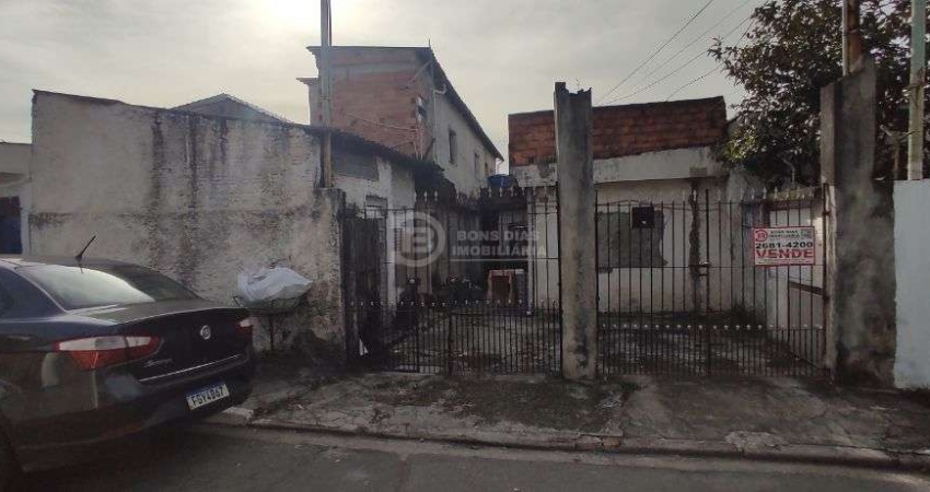 Sobrado com com 4 Casas a Venda, Parque Paineiras