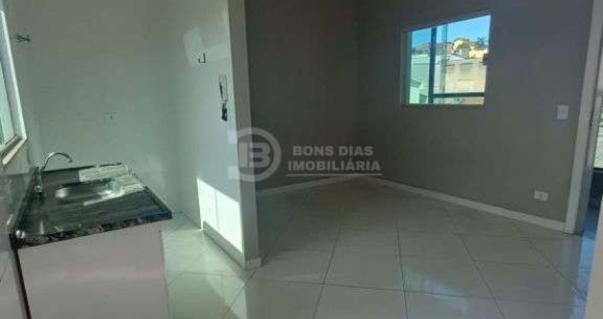 Apartamento com 1 Dormitorio, Vaga e Quintal a Venda Vila Re