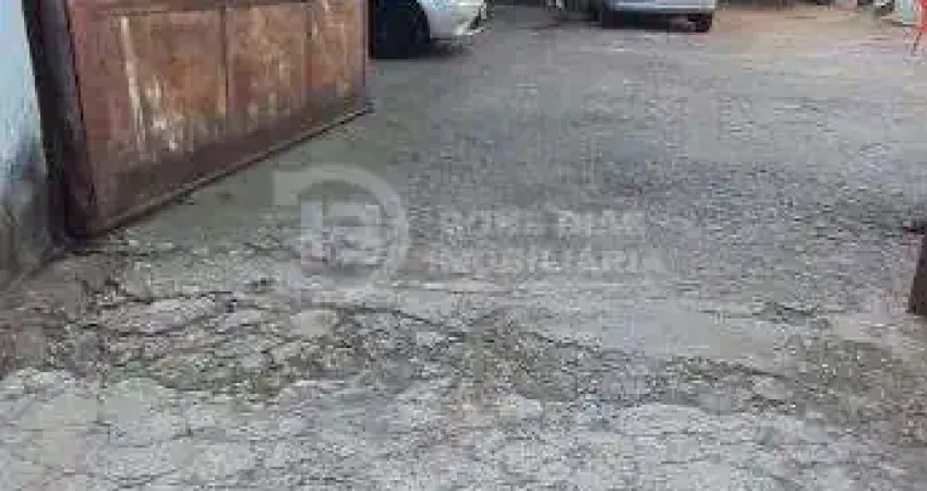 TERRENO COM GALPAO COM 640M2 DE AREA A VENDA NO BURGO PAULISTA/SP