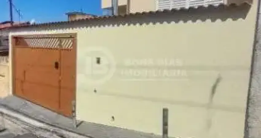 Casa terrea a venda - 2 quartos (1suite) e 2 vagas de garagem - vila re