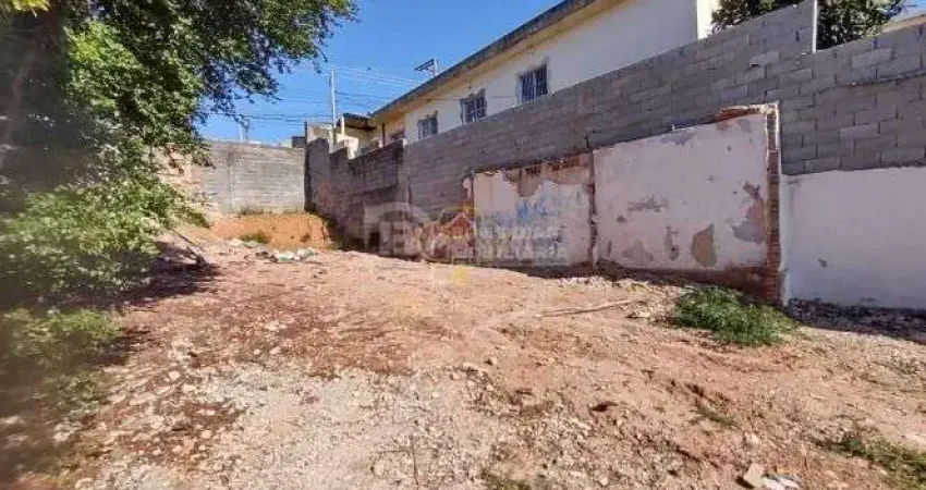 Terreno à venda no Limoeiro, São Paulo