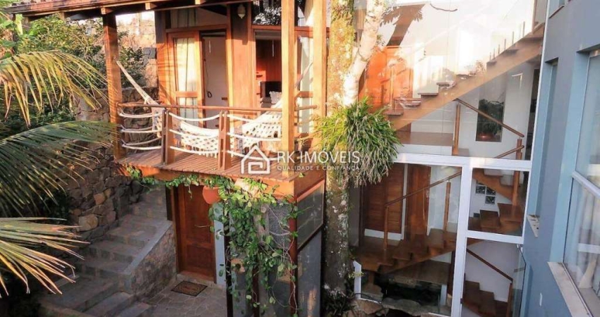 Casa à venda, 3 quartos, 3 suítes, 2 vagas, Sambaqui - Florianópolis/SC