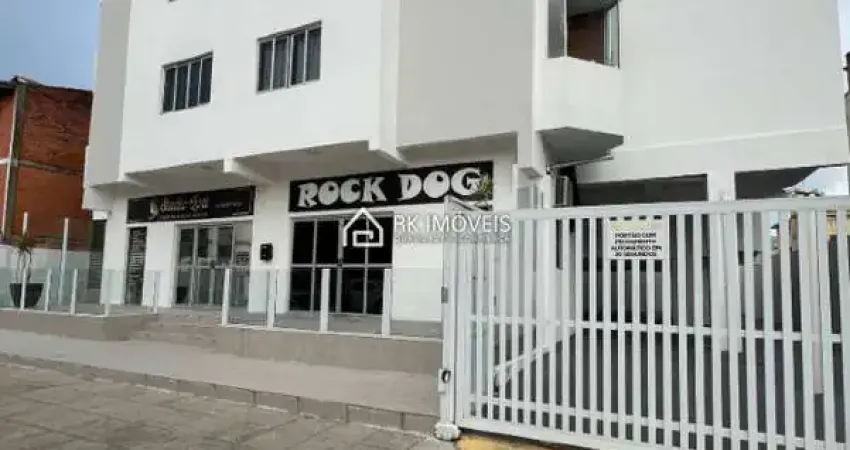 Apartamento com ótima localização a 350 metros do mar em Canasvieiras