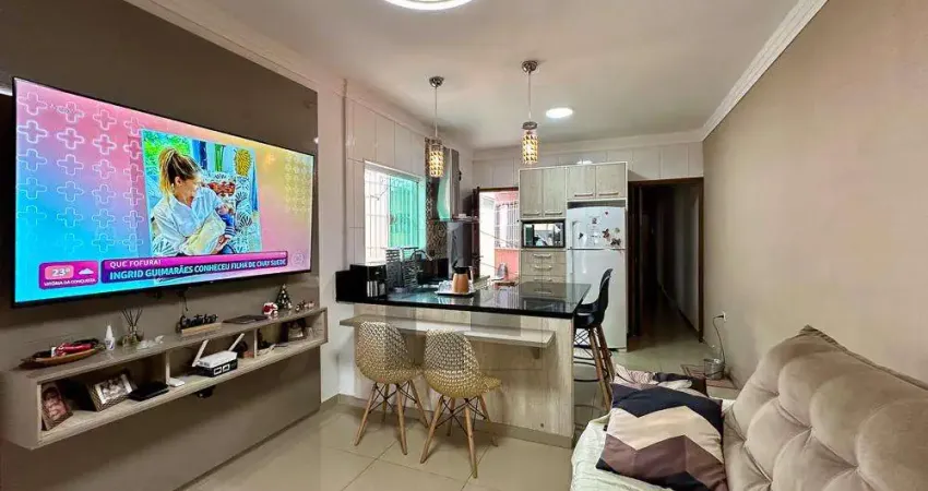 Casa para Venda em Suzano, Jardim Santa Lúcia, 3 dormitórios, 1 suíte, 2 banheiros, 2 vagas
