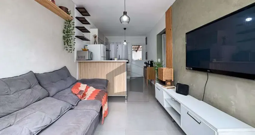 Casa para Venda em Suzano, Caxangá, 2 dormitórios, 1 banheiro, 2 vagas