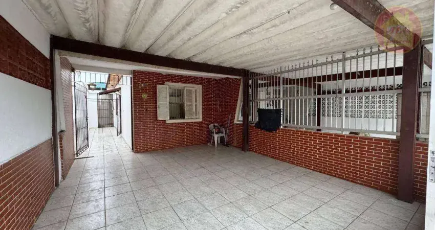 Casa com 2 quartos à venda, 95 m² por R$ 395.000 - Maracanã - Praia Grande/SP