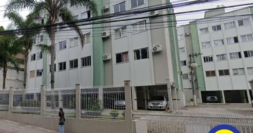 Apartamento com 2 quartos no Córrego Grande, mobiliado, com 1 vaga e HB