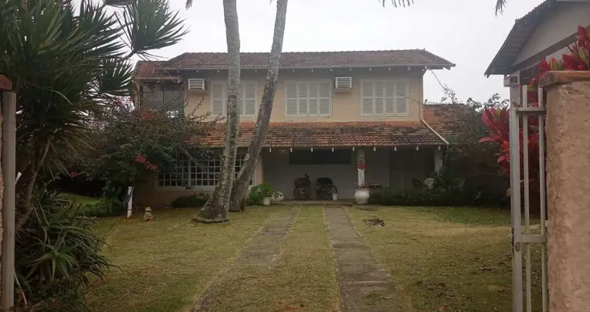 Casa com 5 quartos à venda na rua tegucigalpa fundos rua toquio, Itaguaçu, São Francisco do Sul