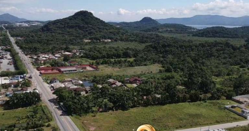 Terreno esquina com  Rodovia Duque de Caxias