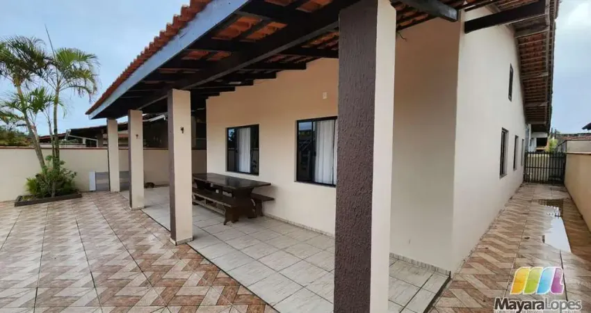 CASA TERREA NA PRAIA GRANDE EM SÃO FRANCISCO DO SUL