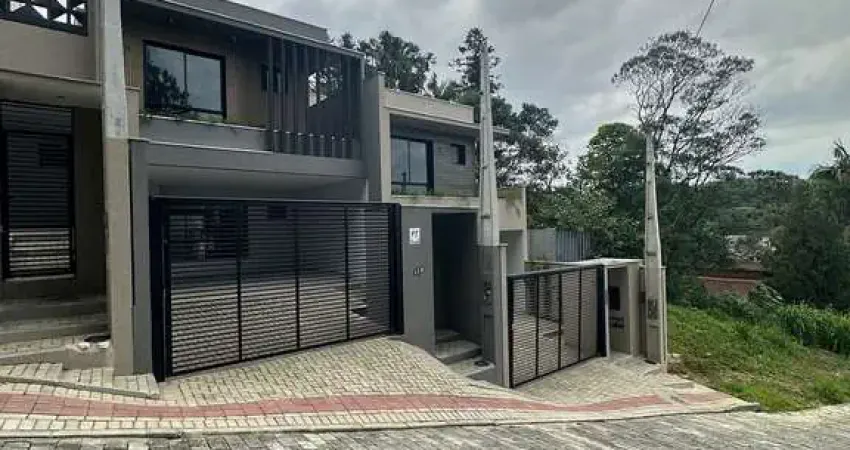 Geminado alto Padrão à venda, América, Joinville, SC