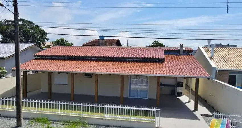 Casa com 3 quartos à venda na Rua Paraguai, Capri, São Francisco do Sul