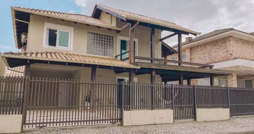 Casa com 5 quartos à venda na Rua Montevideu, Itaguaçu, São Francisco do Sul