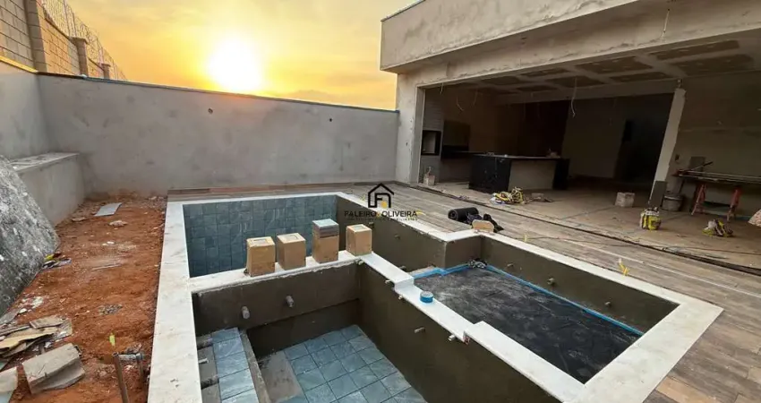 Casa à venda com 3 quartos, piscina no cond. campos de medeiros - jundiaí/ sp