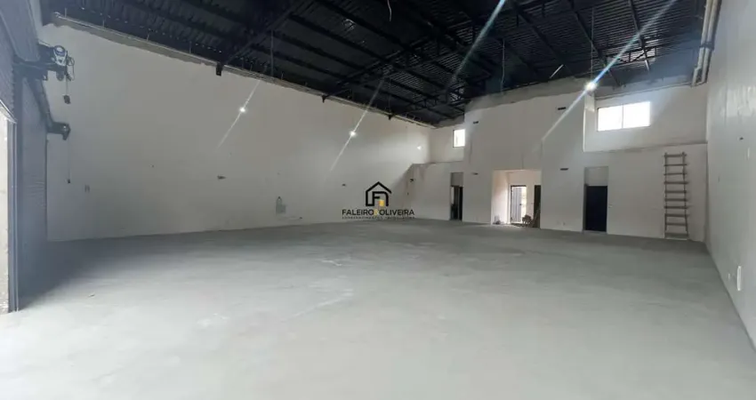 SALÃO COMERCIAL 268m² + MEZANINO | POSSIBILIDADE DE DIVISÃO | ATÉ 8 VAGAS