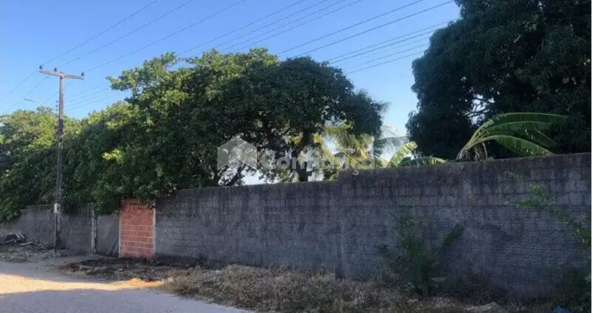 Terreno à venda na Rua Horacio Menezes Pires, 342, Vereda Tropical, Aquiraz