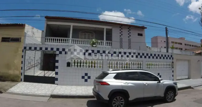Casa com 6 quartos à venda na Rua Otávio Justa, 131, Parquelândia, Fortaleza