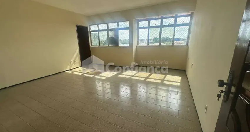Apartamento com 3 quartos à venda na Rua Queirós Ribeiro, 1034, Montese, Fortaleza