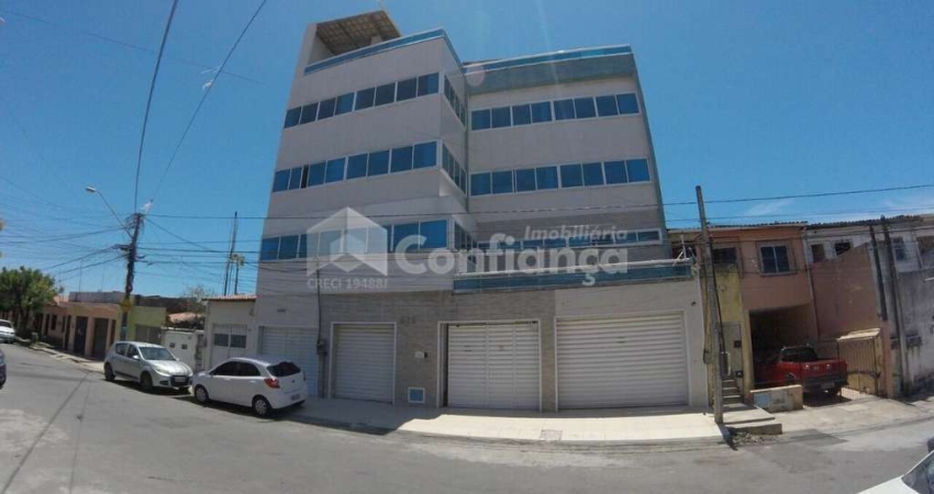 Prédio Comercial à Venda no Jardim Iracema em Fortaleza/Ce