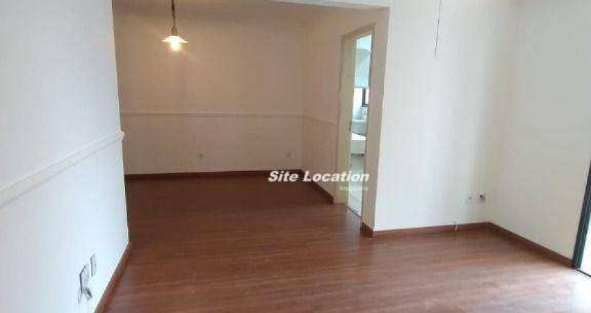 118593 Excelente Localização! Apartamento 2 dormitórios, sendo 1 suíte e varanda.