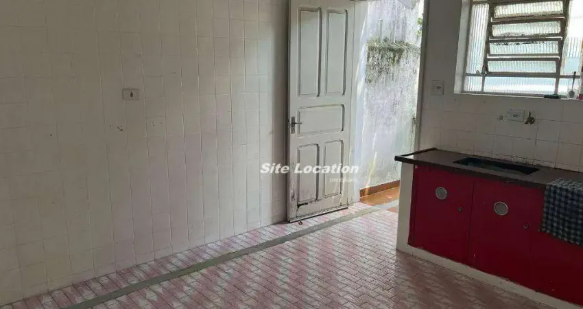 Casa com 2 quartos para alugar na Avenida Leôncio de Magalhães, Jardim São Paulo (Zona Norte), São Paulo