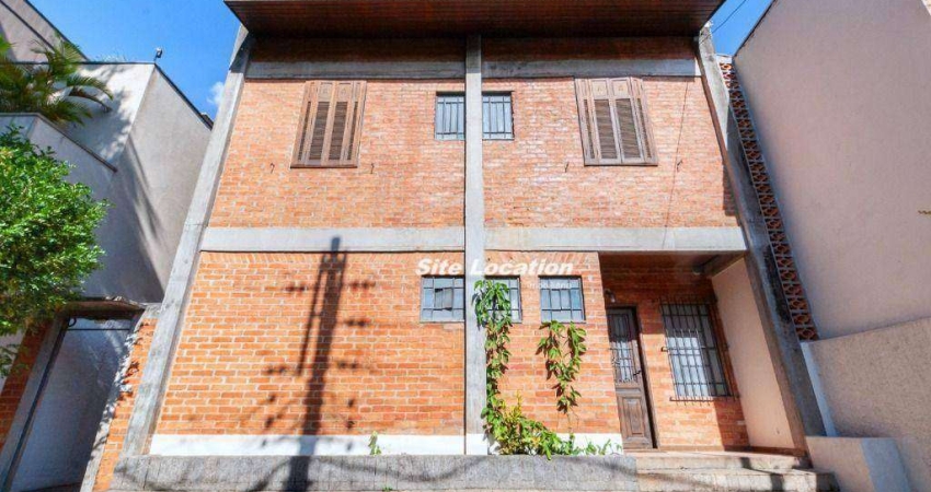 121364 Casa tipo para venda com 3 quartos, sendo 1 suíte, 230m²