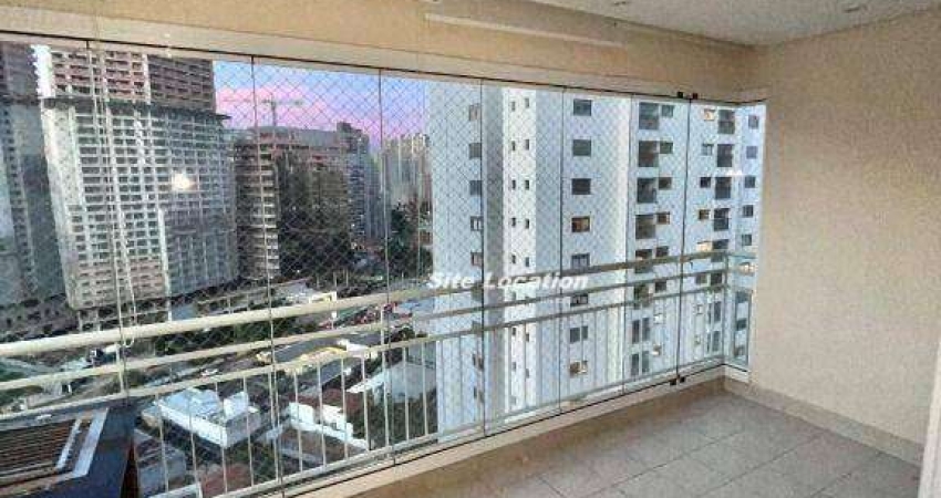 121807 Apartamento com Varanda em condomínio com Lazer completo a 700m do Shopping Morumbi