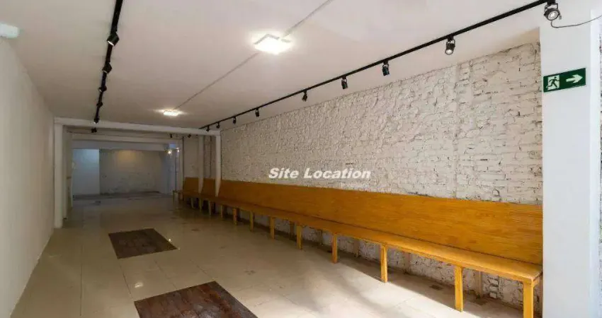 Casa à venda na Rua Verbo Divino, Chácara Santo Antônio, São Paulo