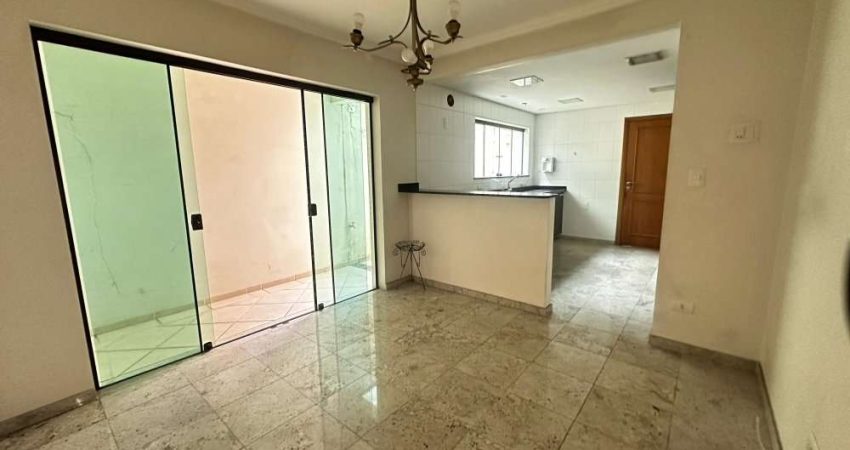 Sobrado com 3 quartos para alugar no Jardim Anália Franco