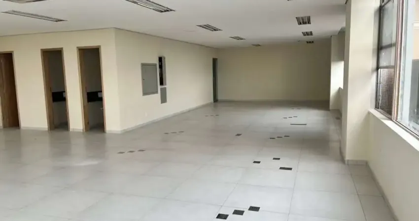 Sala comercial com 3 salas para alugar na Praça Dom José Gaspar, 134, República, São Paulo