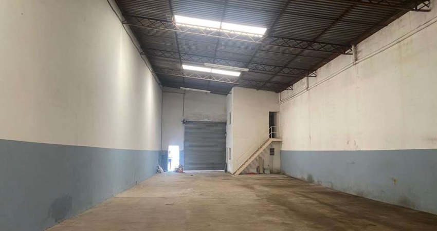 Barracão / Galpão / Depósito com 2 salas para alugar na Rua Utinga, 393, Jardim Oliveira, Guarulhos