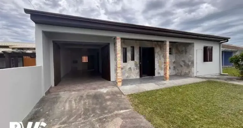 CASA COM 03 DORMITÓRIOS EM BALNEÁRIO DE TRAMANDAÍ/RS