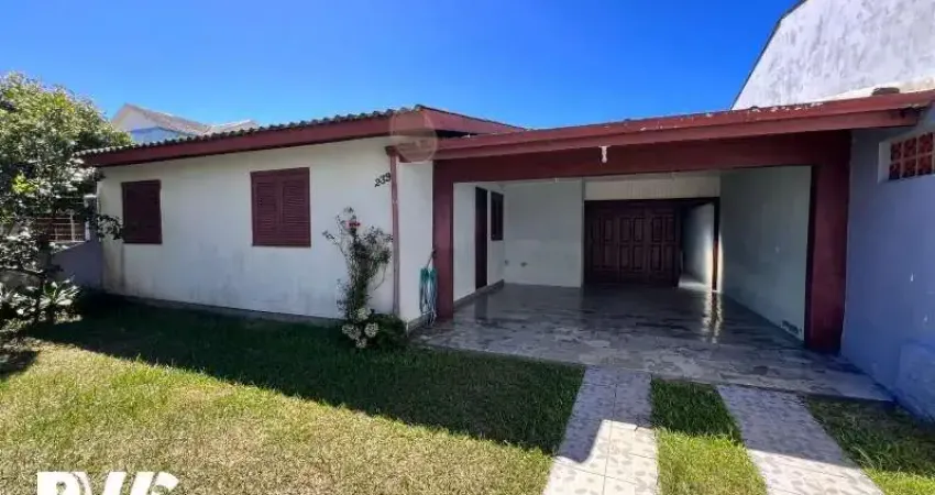 CASA COM 05 DORMITÓRIOS PRÓXIMO DO MAR EM TRAMANDAÍ