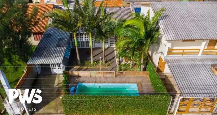 CASA COM 03 DORMITÓRIOS EM REGIÃO DE MORADORES EM NOVA  TRAMANDAÍ