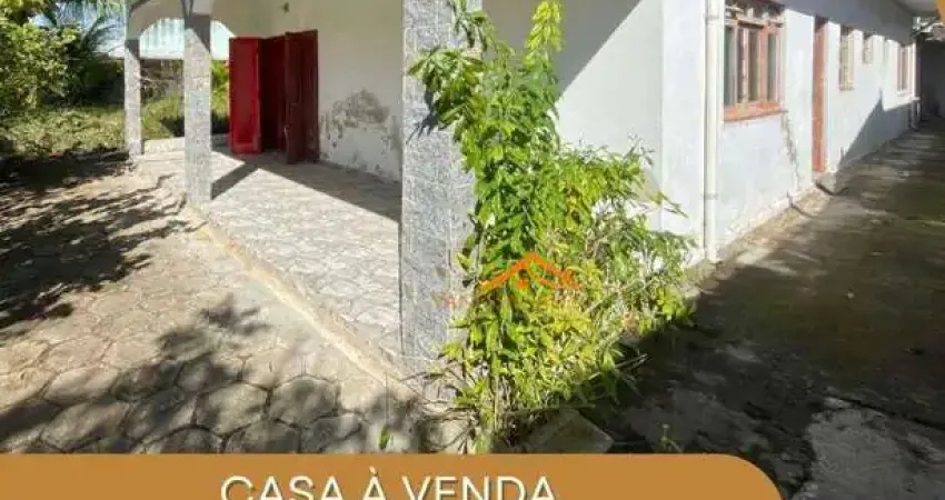 Casa com 3 dormitórios à venda, 147 m² por R$ 329.900 - Itanhaém/SP