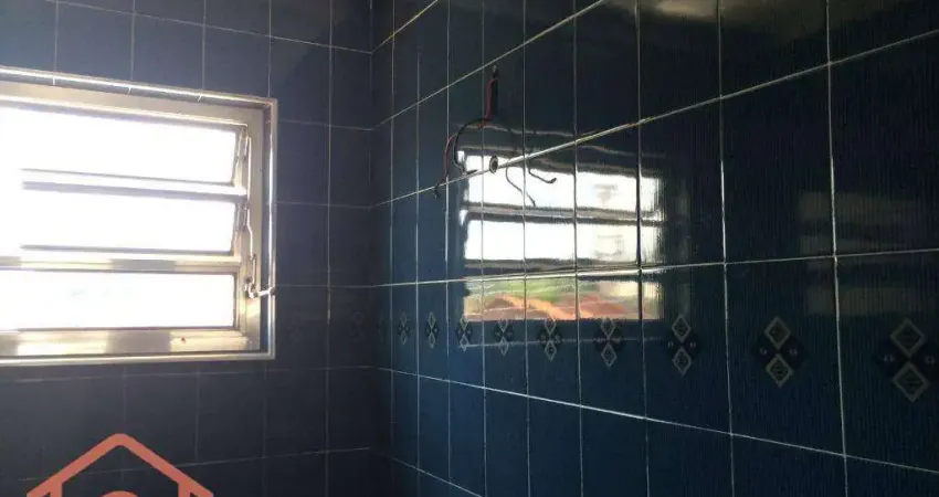 Sobrado em bairro tranquilo para famílias que apreciam espaço e tranquilidade!