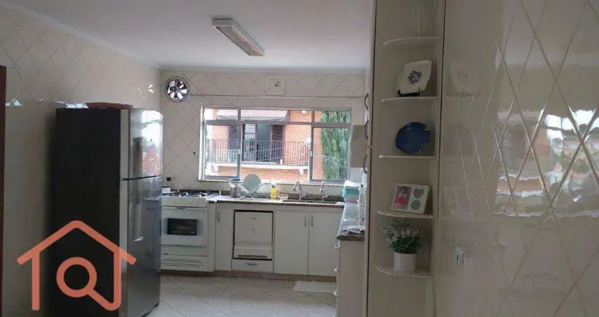 Sobrado com 3 dormitórios à venda, 160 m² por R$ 844.000,00 - Cidade Vargas - São Paulo/SP