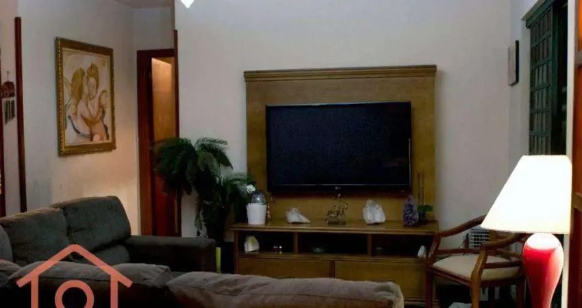 Casa com 6 dormitórios, 210 m² - venda por R$ 1.010.000,00 ou aluguel por R$ 8.150,00/mês - Cidade Vargas - São Paulo/SP