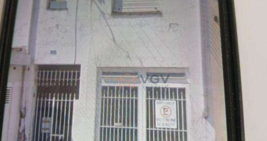 Sobrado a venda com 7 dormitórios no Bairro do Cambuci.