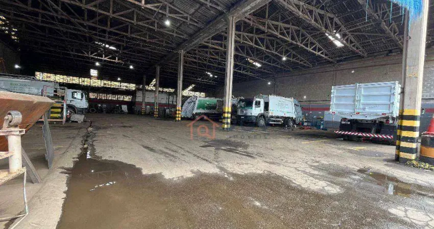 Galpão de 6.00m² em terreno de 13.00m, entrada para caminhões - presidente altino- osasco