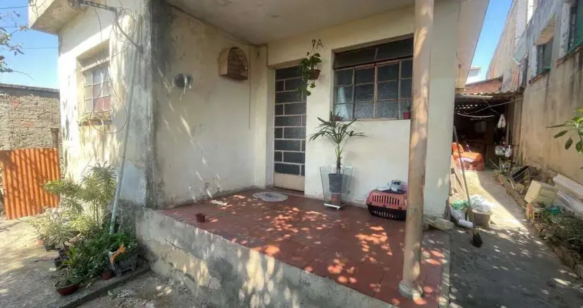 Casa com 4 quartos à venda na Santa Mônica, Belo Horizonte 