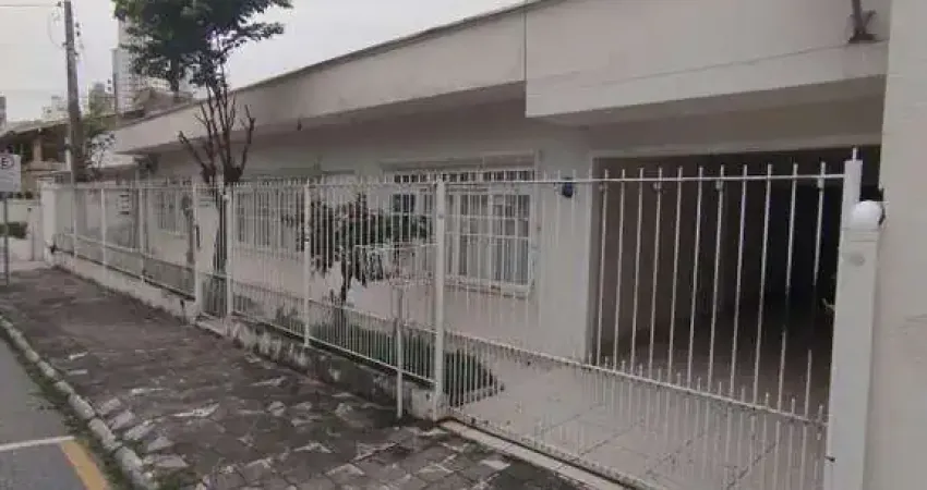 Casa Comercial para Locação em Balneário Camboriú, Nações, 3 dormitórios, 4 banheiros, 3 vagas