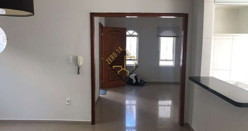 CASA Á VENDA - ÓTIMA LOCALIZAÇÃO.