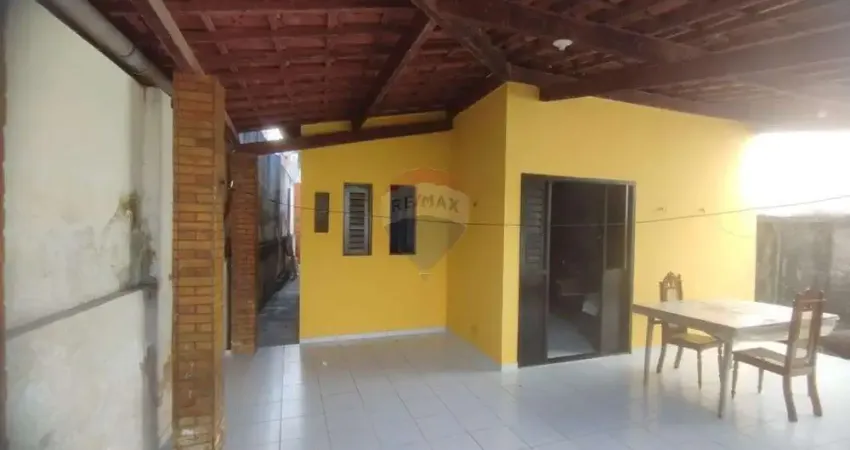 Casa com 2 quartos à venda na Rua Santa Rita, 200, Ponta Negra, Natal